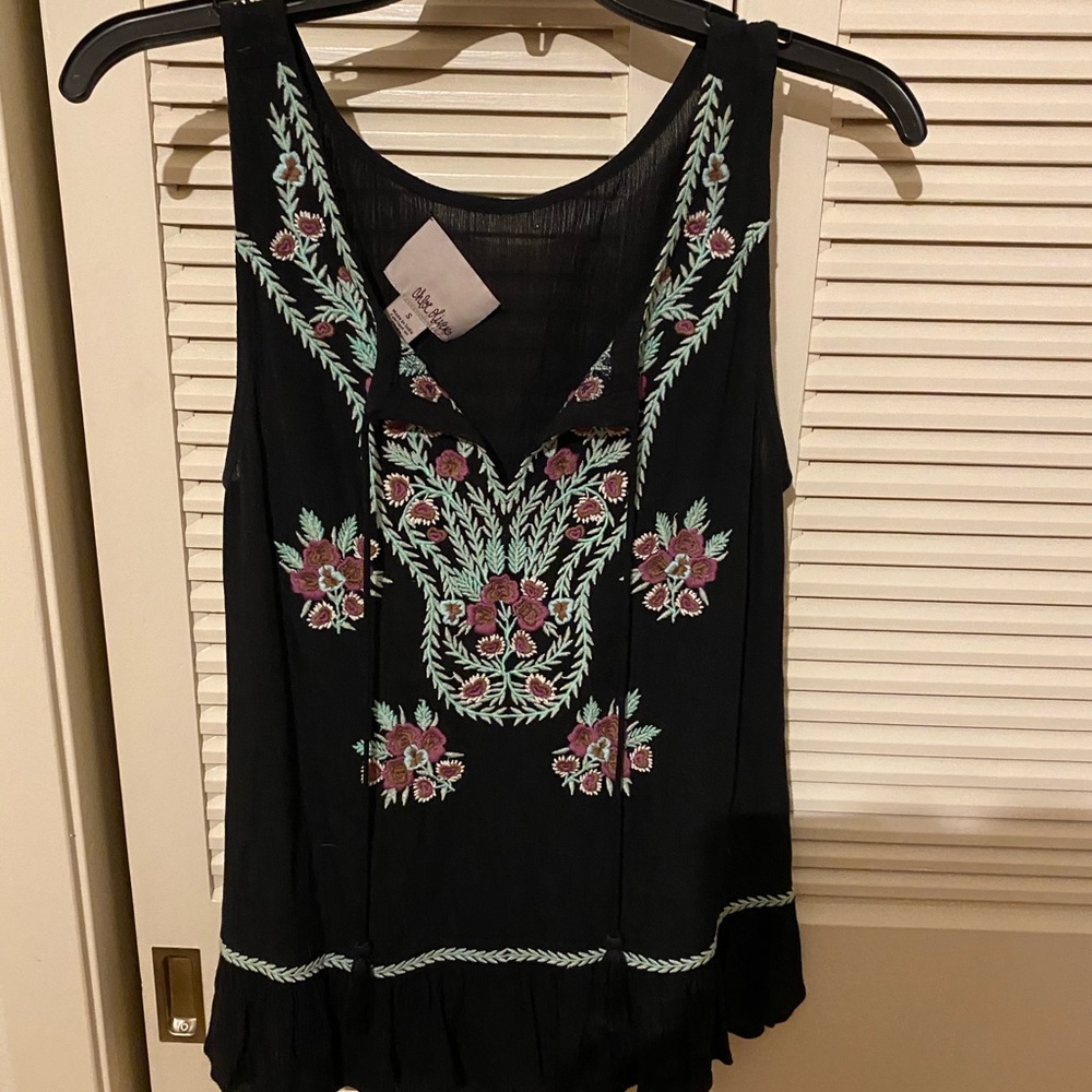 Embroidered TOP
